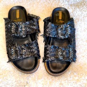 SAM EDELMAN LEATHER AND RHINESTONE WOVEN SANDALS. Size 6
